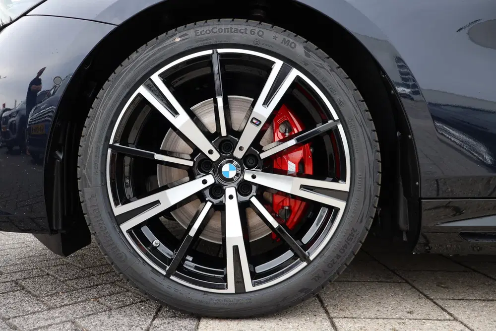 BMW i5 eDrive40 M Sport uit 2026, foto 4