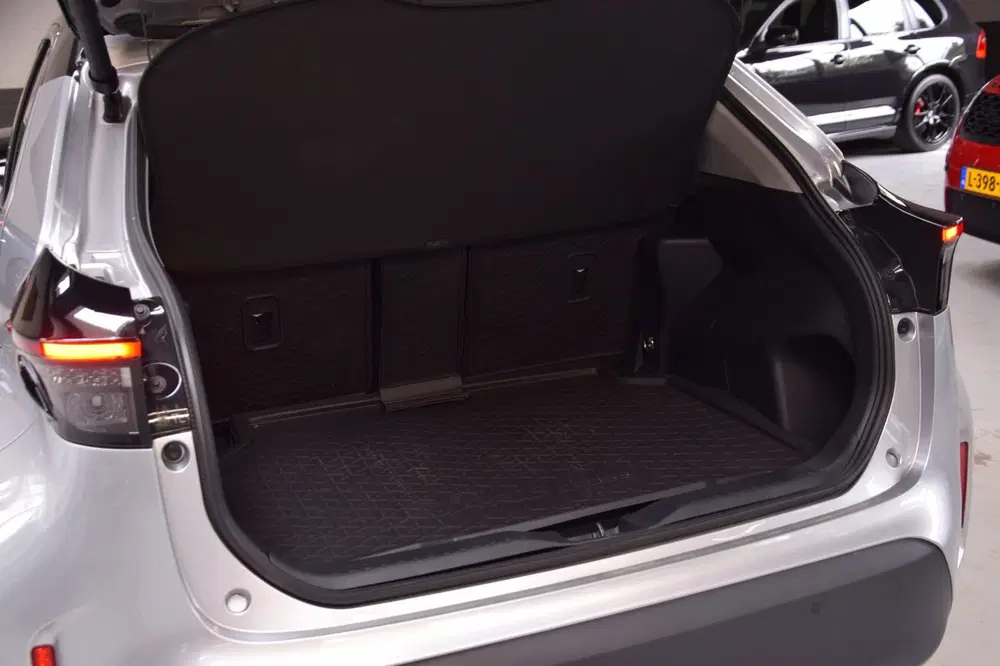 Toyota Yaris Cross 1.5 Hybrid Adventure Bi-Tone Hud Navi uit 2022, foto 13
