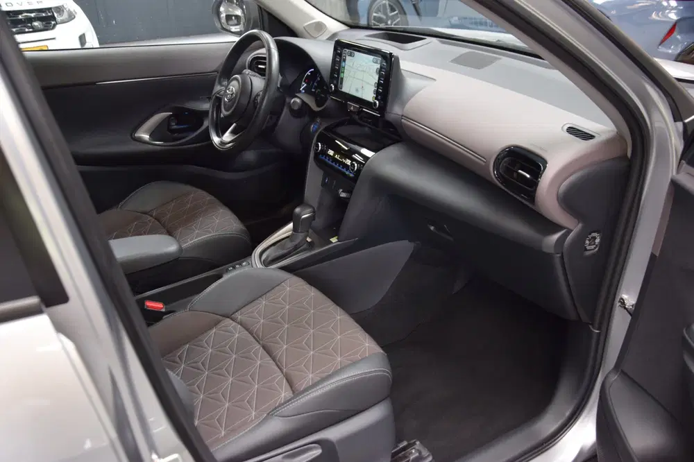 Toyota Yaris Cross 1.5 Hybrid Adventure Bi-Tone Hud Navi uit 2022, foto 15