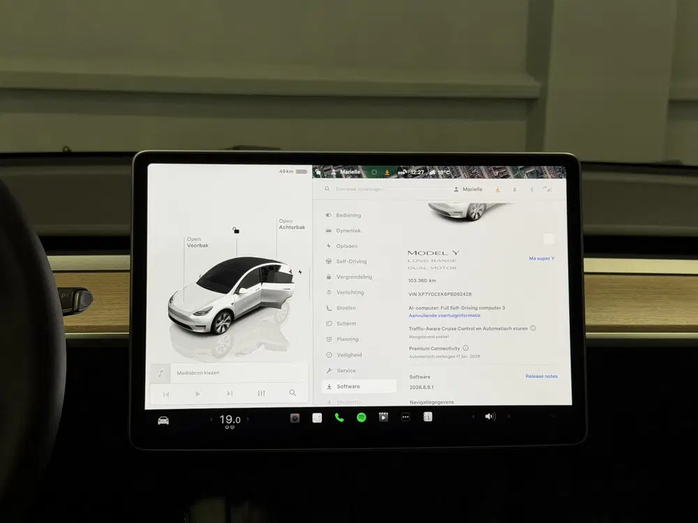 Tesla Model Y Long Range AWD 75 kWh uit 2023, foto 10