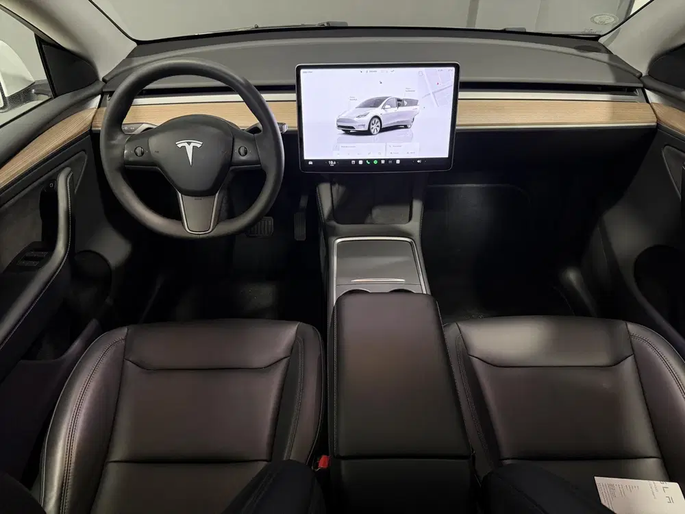 Tesla Model Y Long Range AWD 75 kWh uit 2023, foto 12