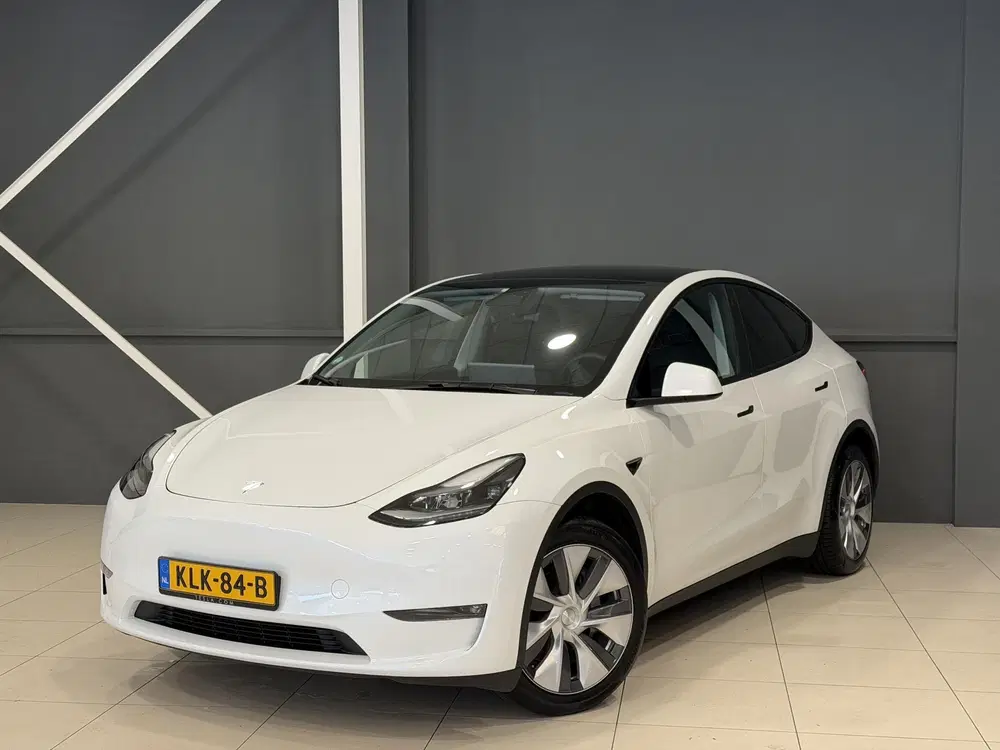 Tesla Model Y Long Range AWD 75 kWh uit 2023, foto 14