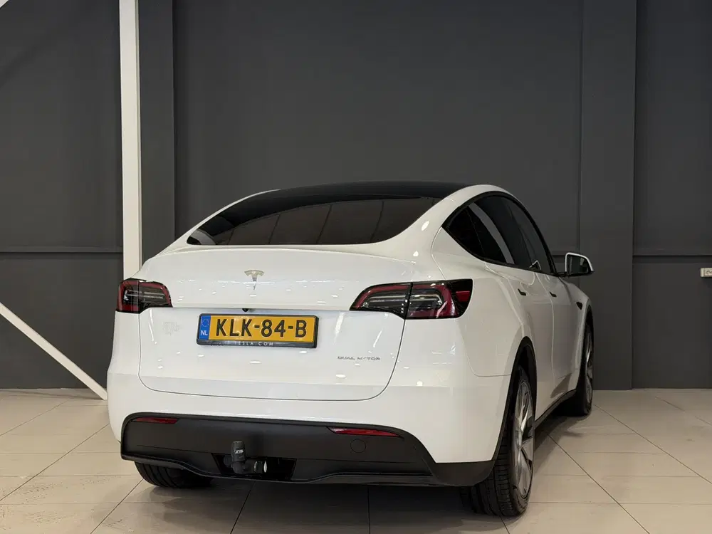 Tesla Model Y Long Range AWD 75 kWh uit 2023, foto 4