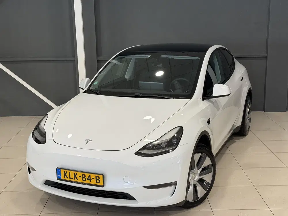 Tesla Model Y Long Range AWD 75 kWh uit 2023, foto 7