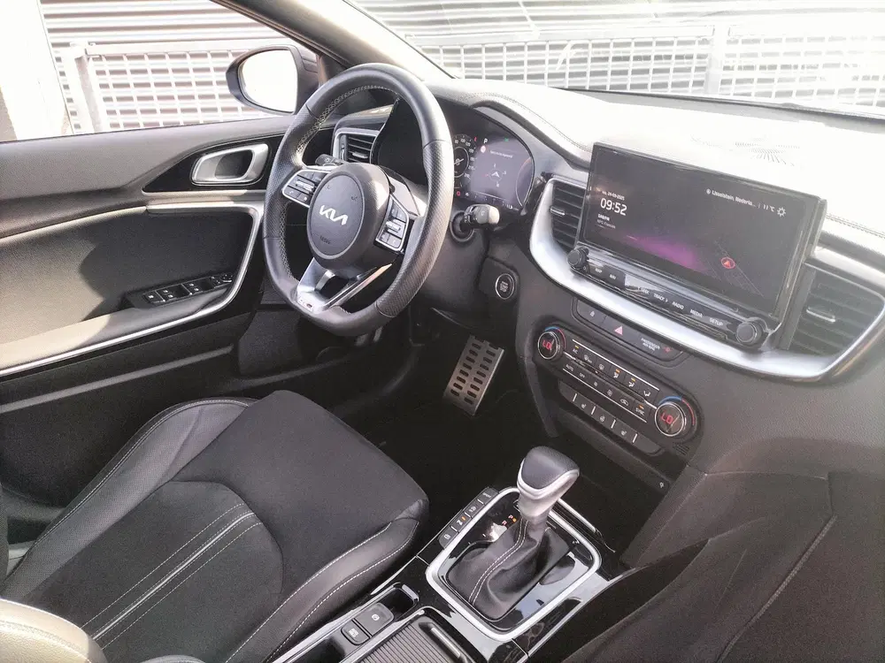 Kia ProCeed 1.5 T-GDi GT-Line NETTO DEAL FAMILIE- VAKA uit 2023, foto 14