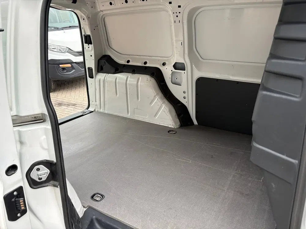 Volkswagen Caddy 1.5 TSI Style Benzine Automaat uit 2022, foto 9