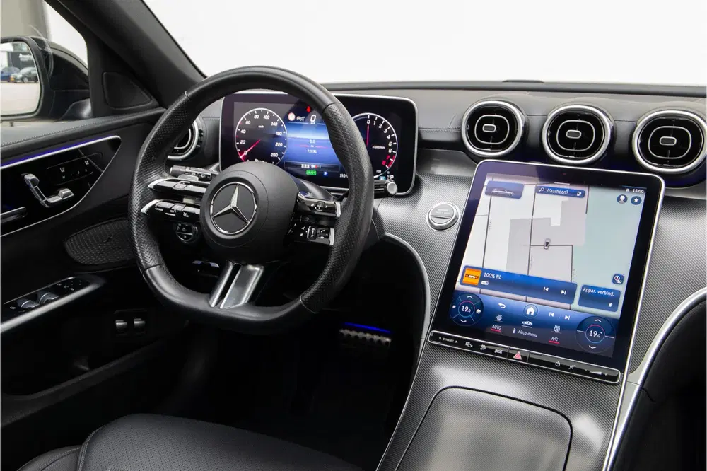 Mercedes-Benz C-Klasse 300 e AMG Premium uit 2023, foto 10