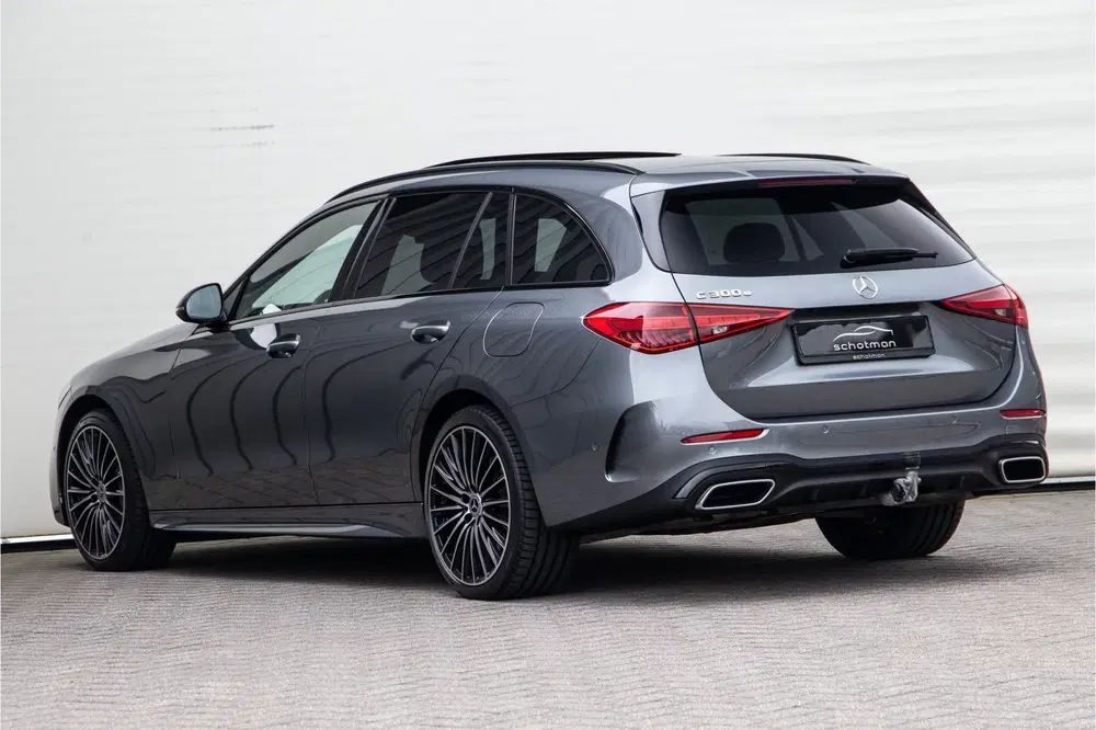 Mercedes-Benz C-Klasse 300 e AMG Premium uit 2023, foto 11
