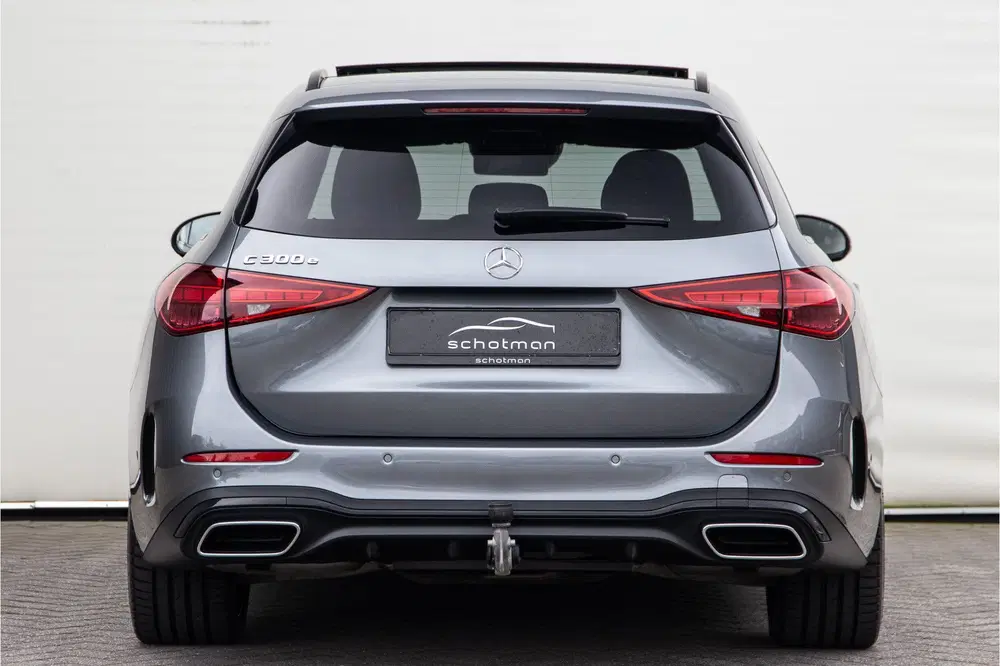 Mercedes-Benz C-Klasse 300 e AMG Premium uit 2023, foto 5