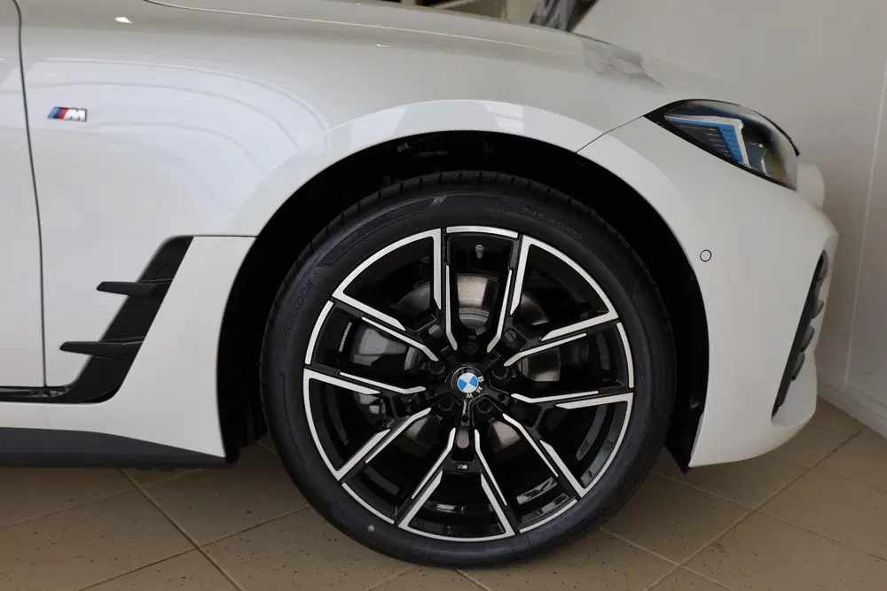 BMW i4 eDrive35 uit 2026, foto 7