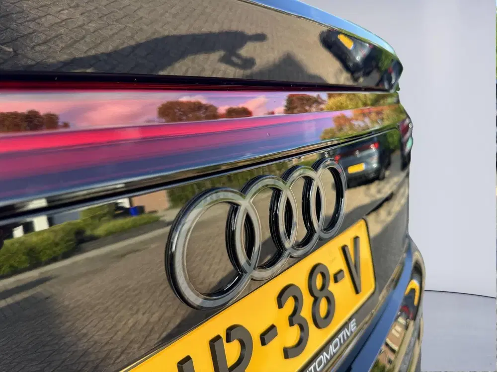 Audi Q8 55 TFSI e quattro Pro Line S uit 2024, foto 13