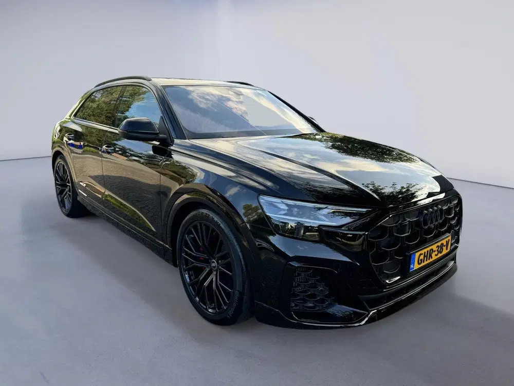 Audi Q8 55 TFSI e quattro Pro Line S uit 2024, foto 3