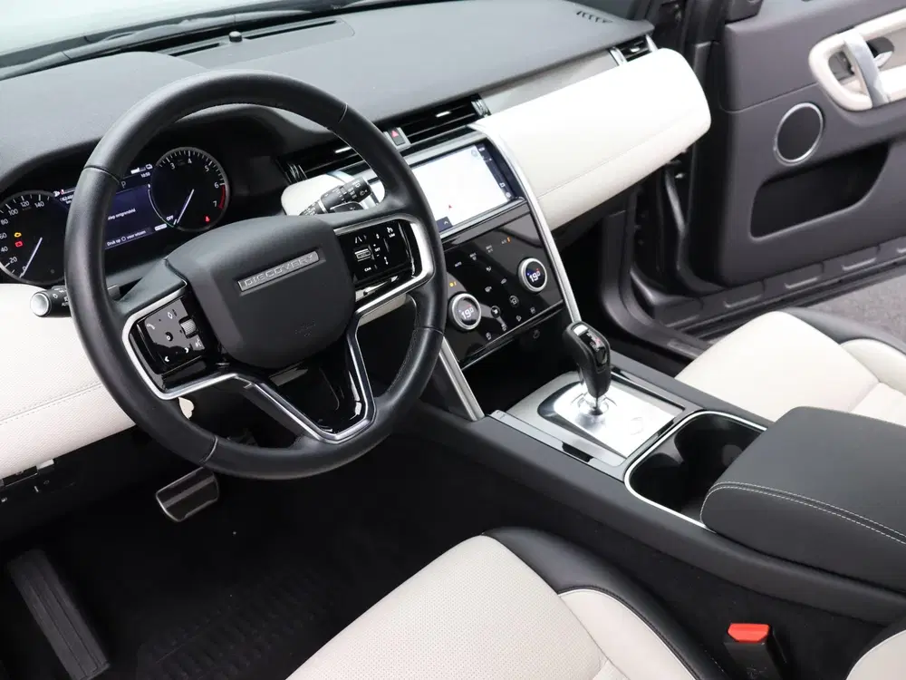 Land Rover Discovery Sport P300e R-Dynamic S uit 2022, foto 8
