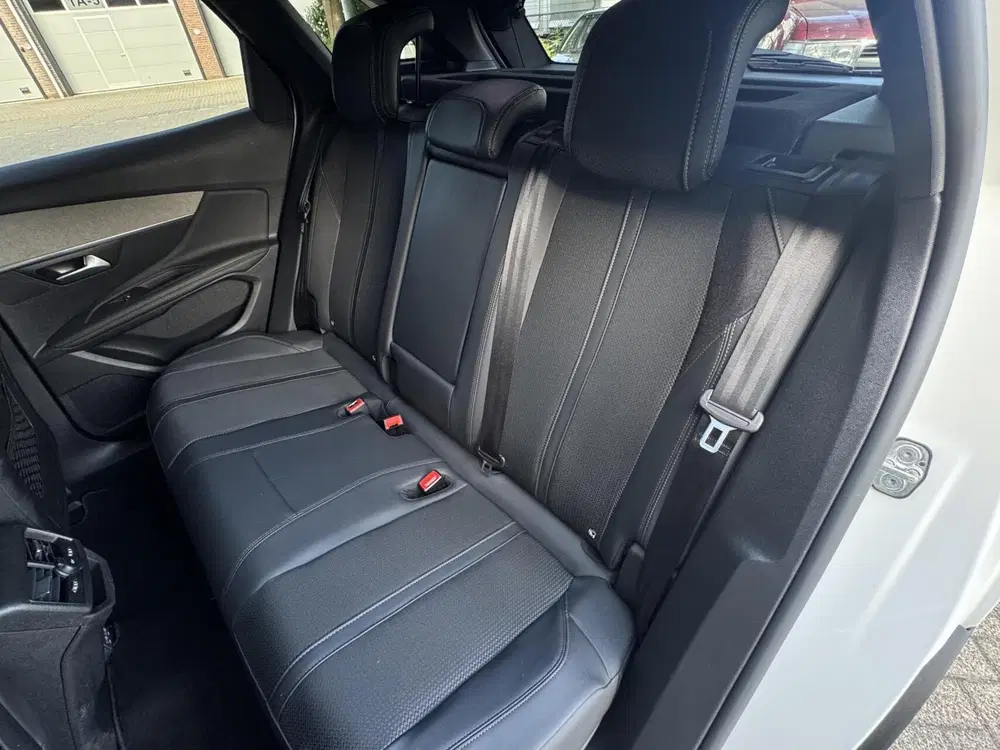 Peugeot 3008 1.6 HYbrid 225 GT Line uit 2023, foto 15