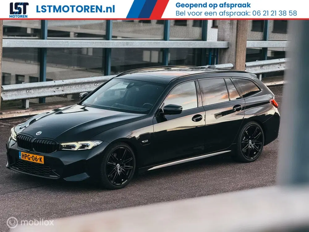 BMW 3-serie 330e M Sport Panoramadak HUD Trekhaak Ap uit 2022, foto 4