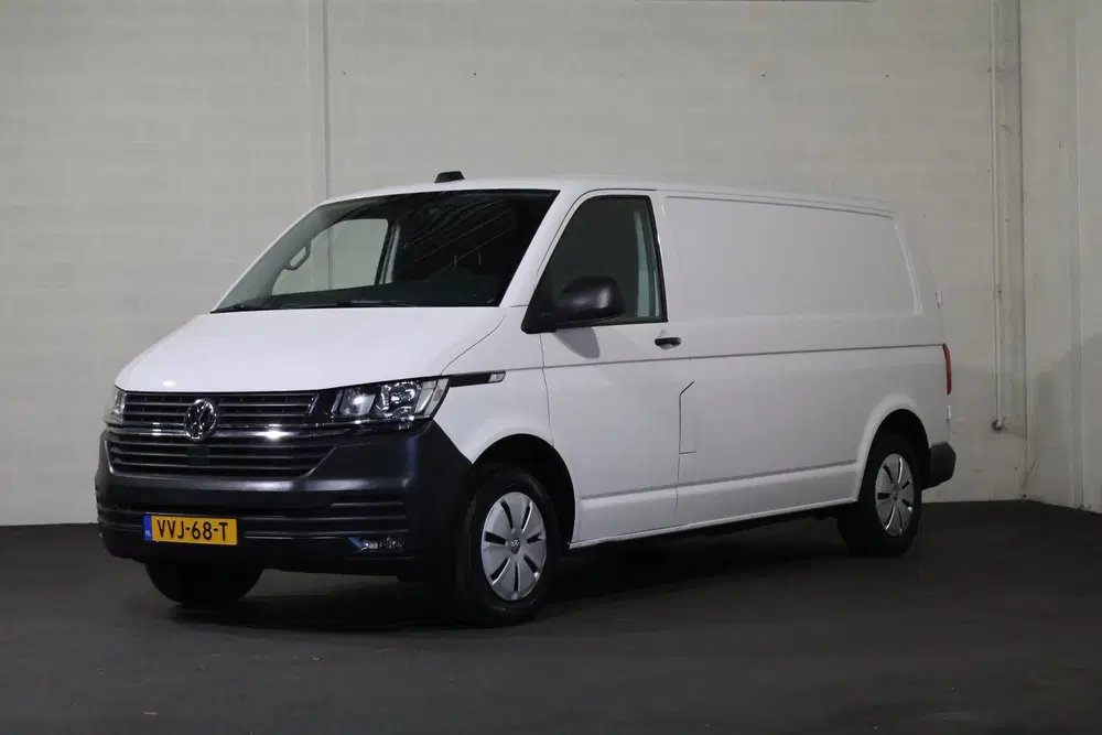 Volkswagen Transporter 2.0 TDI L2 H1 Airco (bj 2023) uit 2023