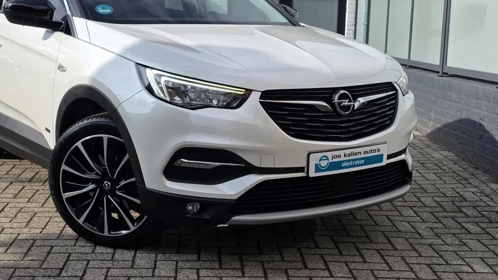 Opel Grandland PHEV 1.6 Turbo Hybrid4 Ultimate Memory uit 2021, foto 2