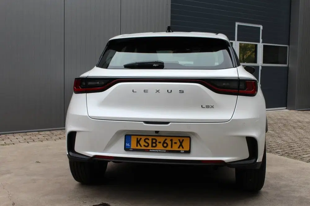 Lexus LBX 1.5 Hybrid Nieuw uit 2026, foto 6