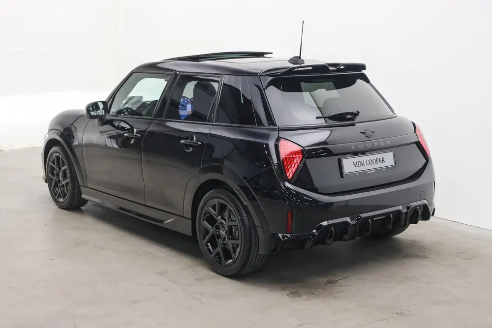 Mini Hatchback Cooper C Automaat uit 2026, foto 2