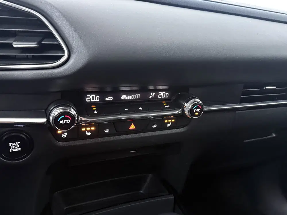 Mazda CX-30 2.0 e-SkyActiv-X M Hybrid Comfort uit 2020, foto 11