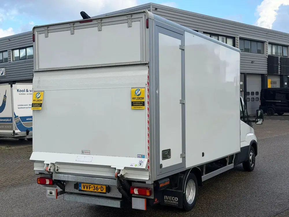 Iveco Daily Bakwagen Laadklep Zijdeur Automaat Airco N uit 2023, foto 4