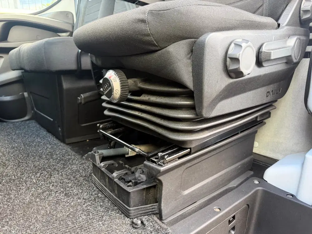 Iveco Daily Bakwagen Laadklep Zijdeur Automaat Airco N uit 2023, foto 7
