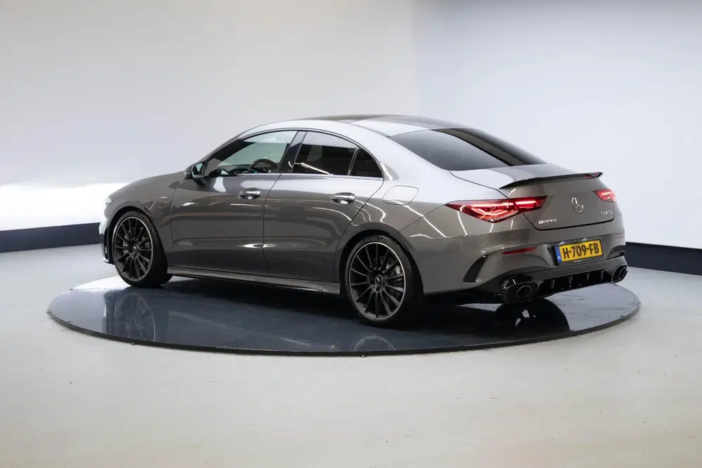 Mercedes-Benz CLA AMG 35 4MATIC 1e eigenaar uit 2020, foto 2