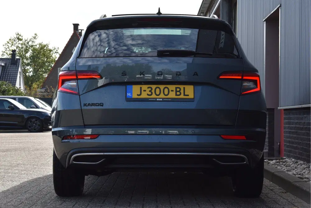 Skoda Karoq 1.5 TSI ACT Sportline Business Panoramadak uit 2020, foto 13