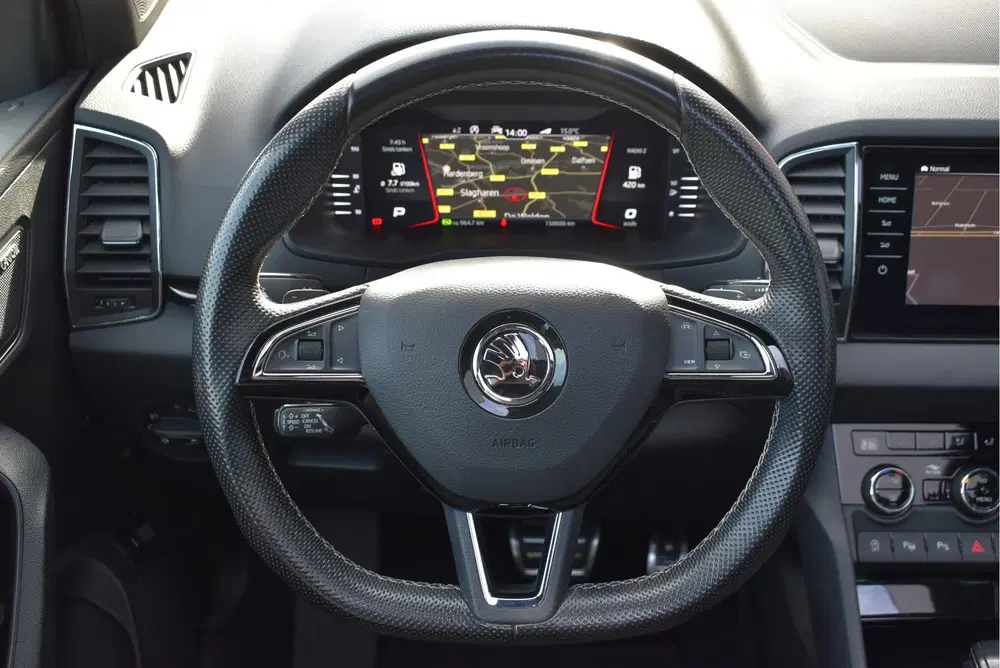 Skoda Karoq 1.5 TSI ACT Sportline Business Panoramadak uit 2020, foto 4