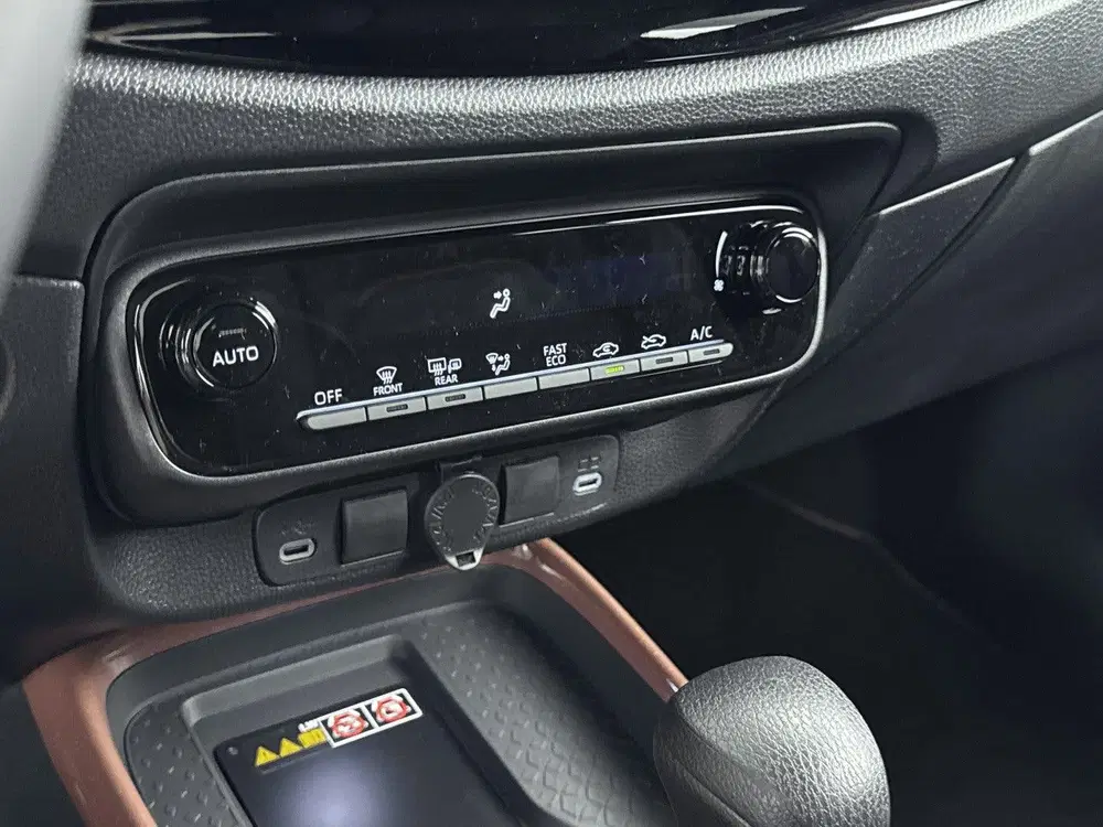 Toyota Aygo X Hybrid 115 pulse uit 2026, foto 12