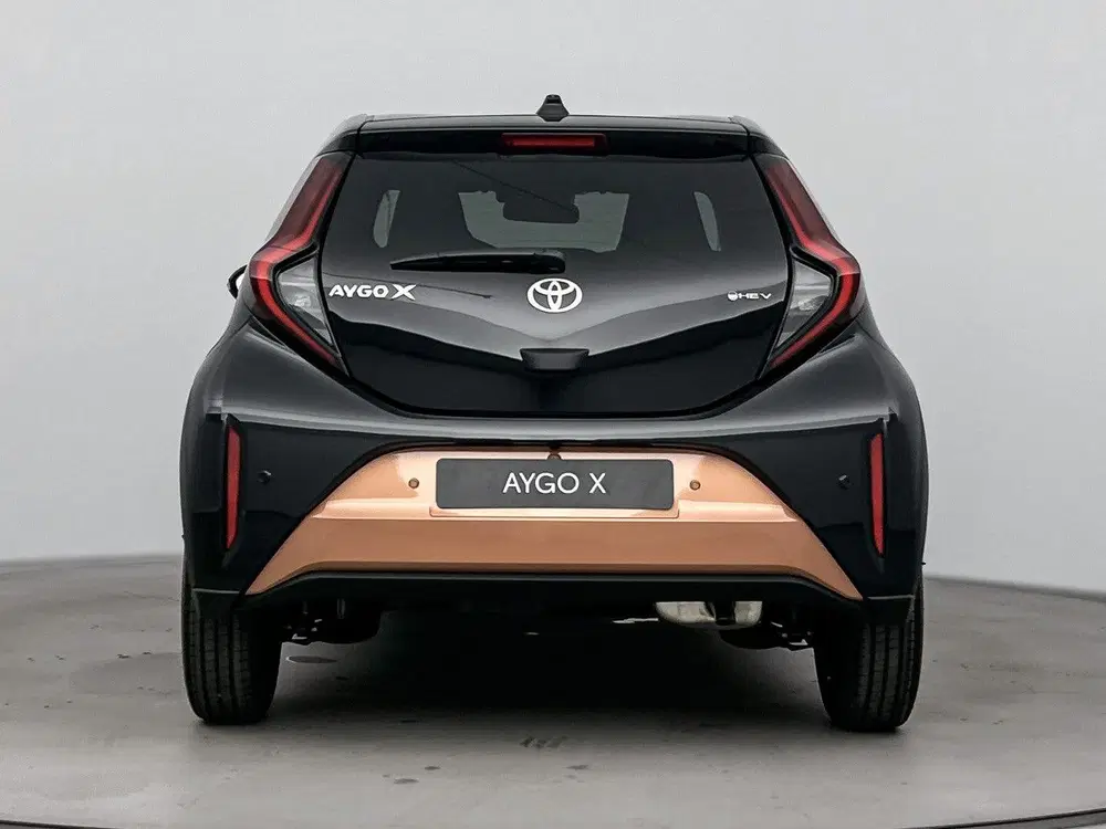 Toyota Aygo X Hybrid 115 pulse uit 2026, foto 4