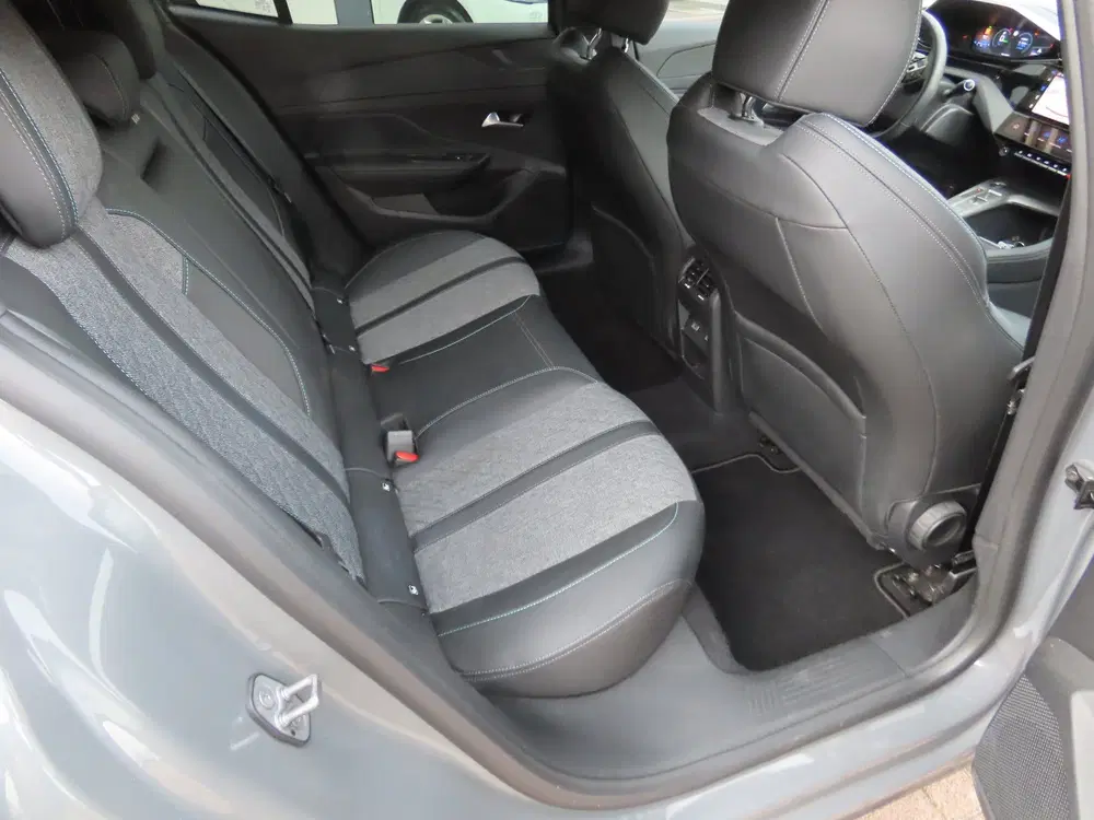 Peugeot 408 1.6 HYbrid 180 PK Allure Camera 360 Adap C uit 2024, foto 10