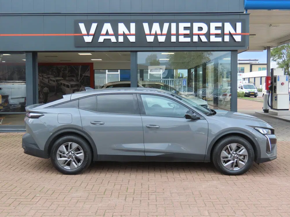 Peugeot 408 1.6 HYbrid 180 PK Allure Camera 360 Adap C uit 2024, foto 2