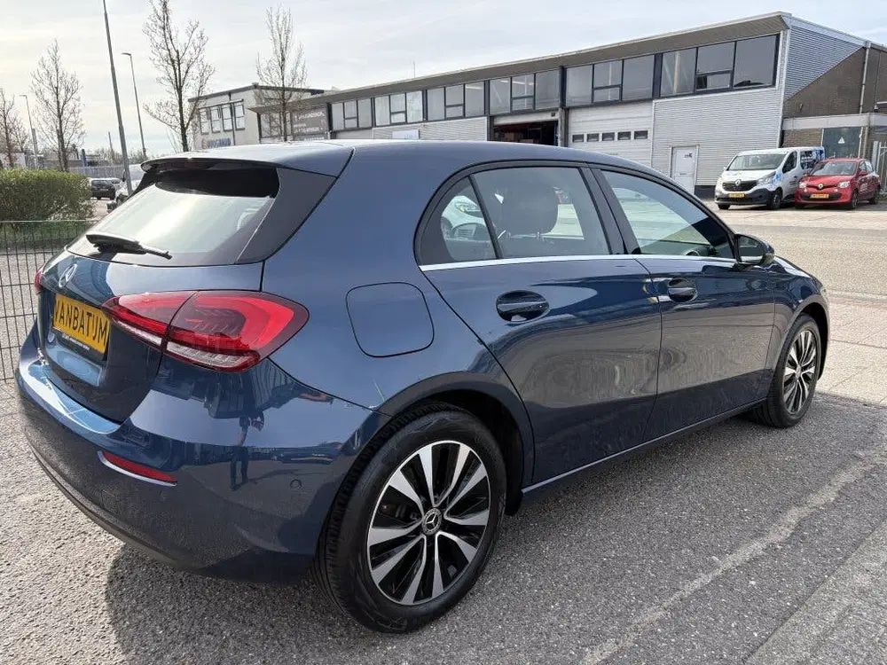 Mercedes-Benz A-Klasse 250 e Premium uit 2022, foto 6
