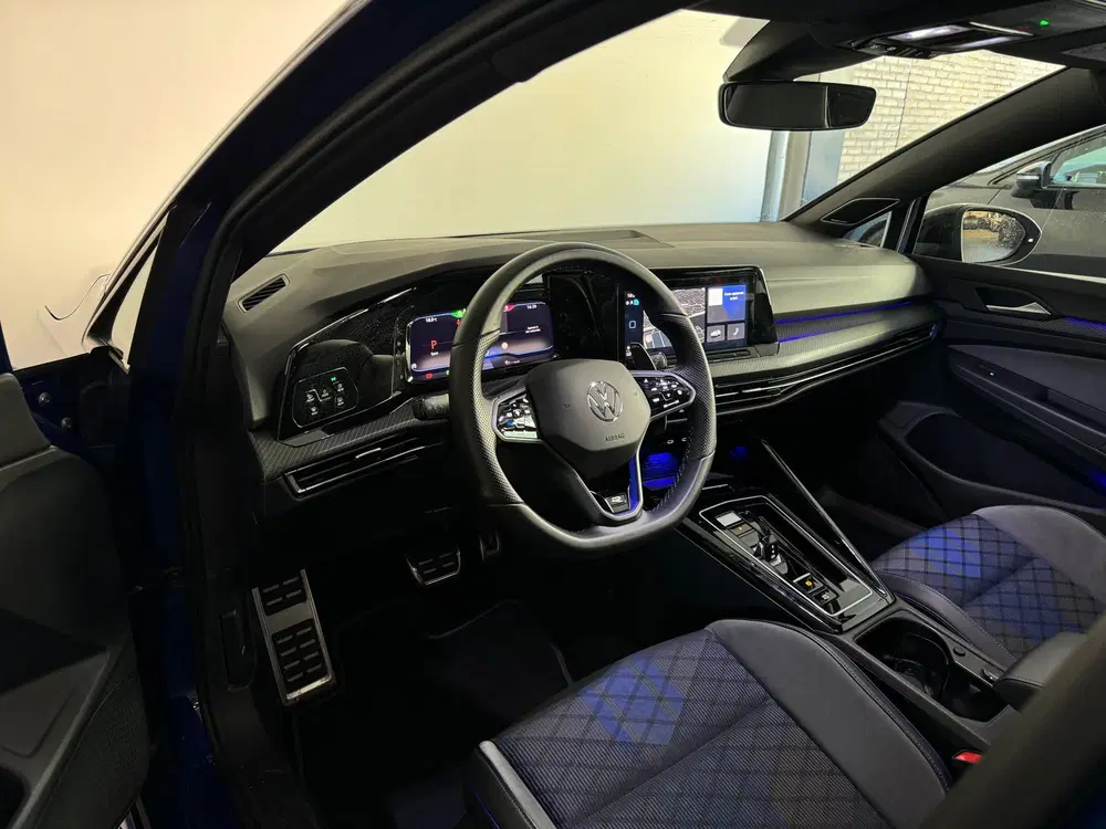 Volkswagen Golf 2.0 TSI R 4Motion Performance Pano uit 2023, foto 5