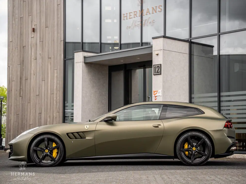 Ferrari GTC4 Lusso T 3.9 V8 uit 2020, foto 13
