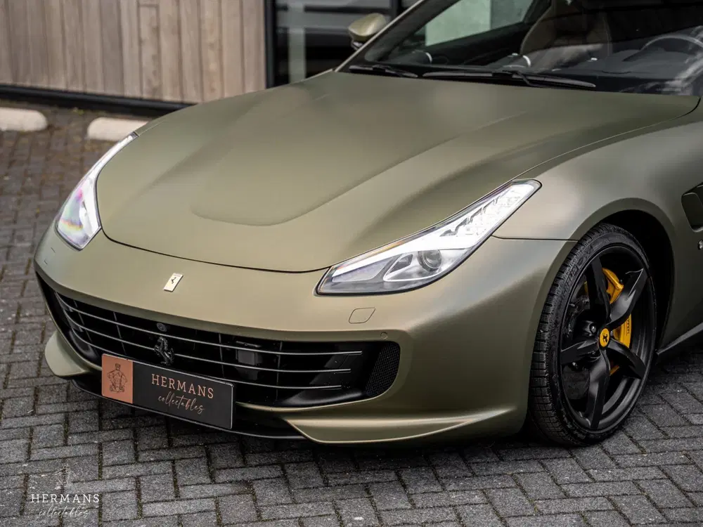 Ferrari GTC4 Lusso T 3.9 V8 uit 2020, foto 3