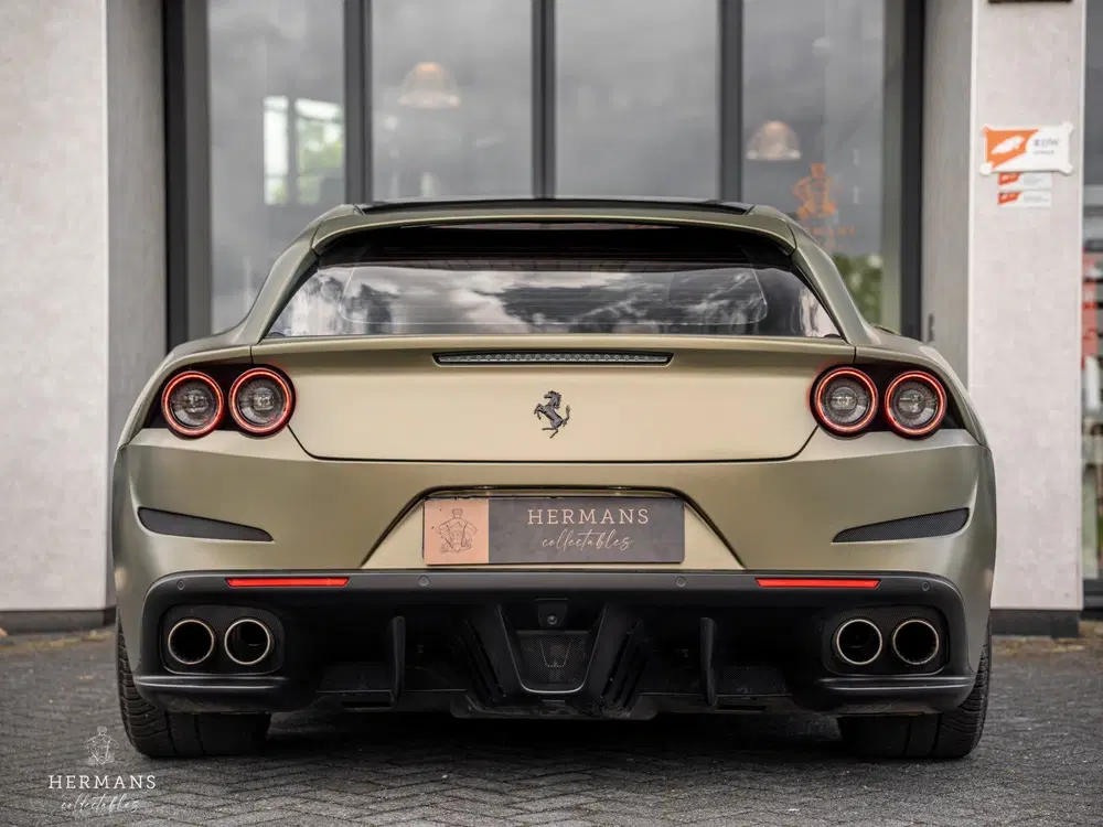 Ferrari GTC4 Lusso T 3.9 V8 uit 2020, foto 6