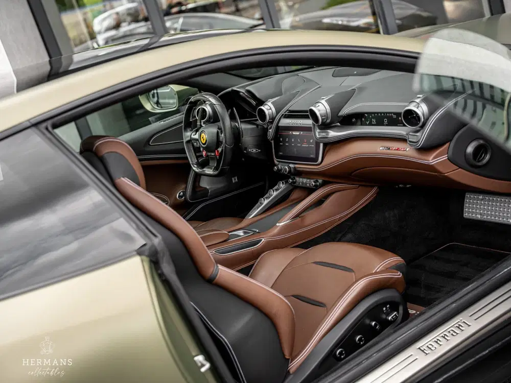 Ferrari GTC4 Lusso T 3.9 V8 uit 2020, foto 8