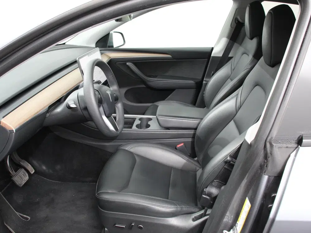 Tesla Model Y Long Range AWD 75 kWh SOH 93% Climate cont uit 2024, foto 13