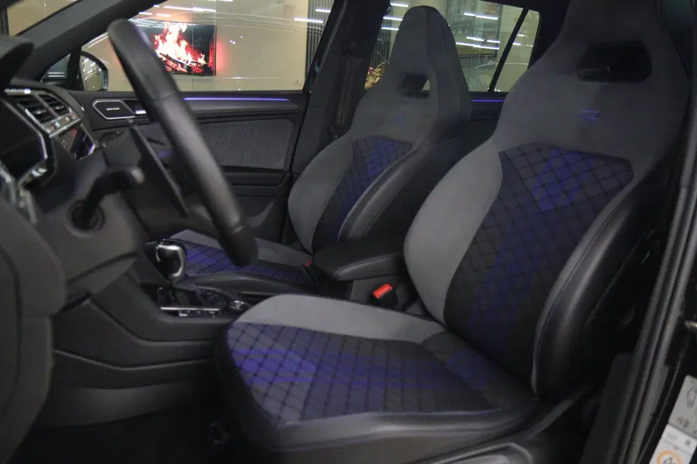 Volkswagen Tiguan 2.0 TSI R 75 Edition 4Motion PANO uit 2022, foto 12