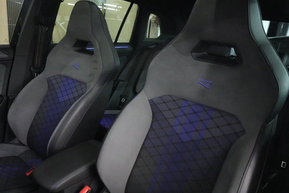 Volkswagen Tiguan 2.0 TSI R 75 Edition 4Motion PANO uit 2022, foto 13