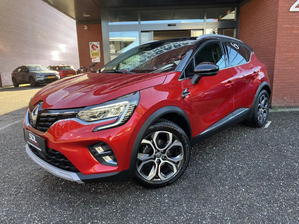 Renault Captur 1.3 TCe 130 Intens uit 2020, foto 2
