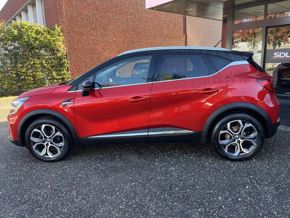 Renault Captur 1.3 TCe 130 Intens uit 2020, foto 3