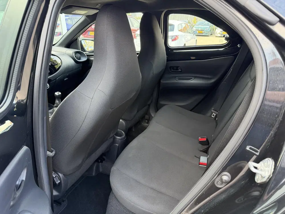 Toyota Aygo X 1.0 VVT-i MT Play uit 2025, foto 11
