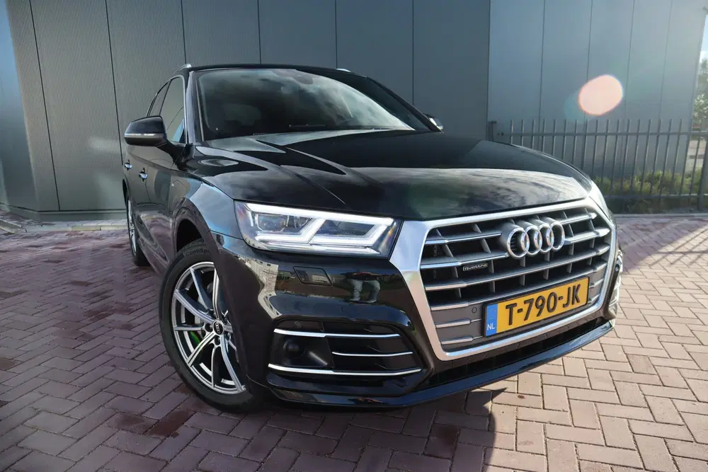 Audi Q5 50 TFSI e quattro S edition Luchtvering Vi uit 2020, foto 2