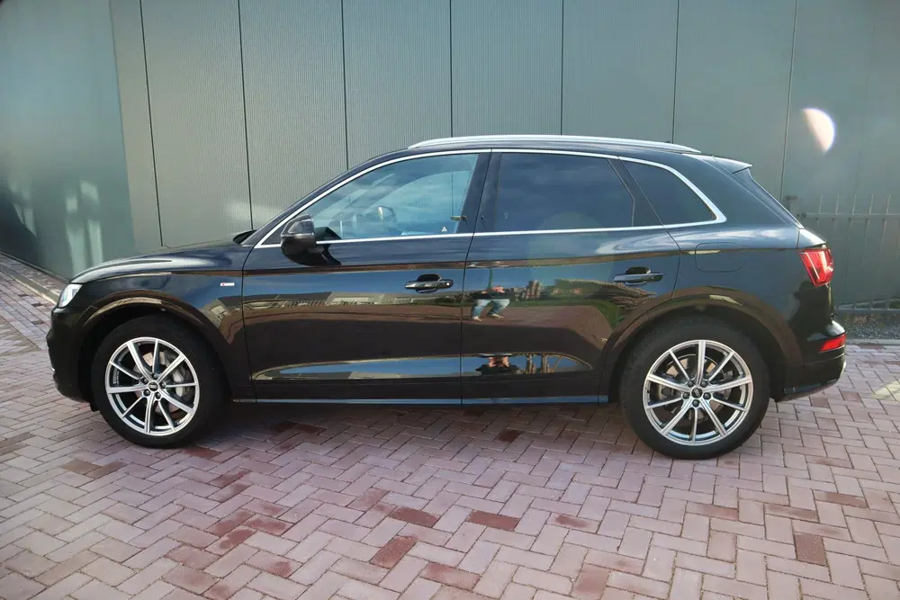 Audi Q5 50 TFSI e quattro S edition Luchtvering Vi uit 2020, foto 4