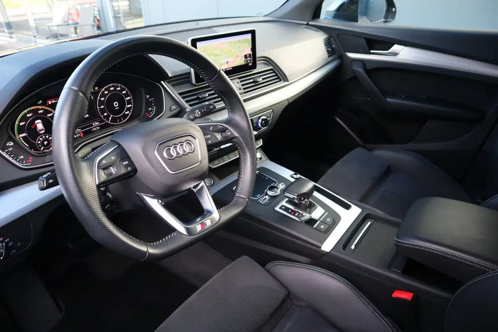 Audi Q5 50 TFSI e quattro S edition Luchtvering Vi uit 2020, foto 8