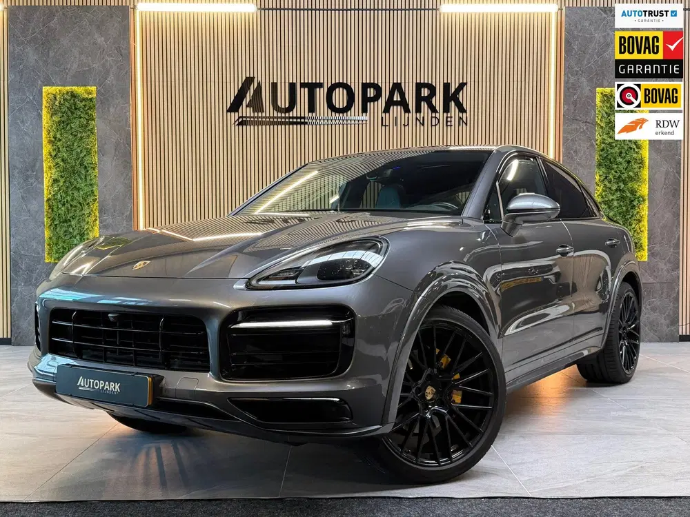 Porsche Cayenne Cayenne Coupé 3.0 E-Hybrid PANO uit 2020