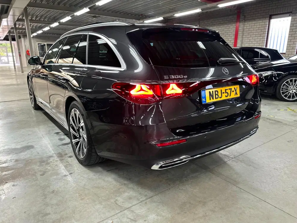 Mercedes-Benz E-Klasse e Exclusive Line uit 2024, foto 2